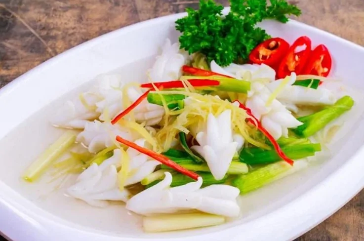 Mực hấp hành gừng  - 100 món ăn Việt